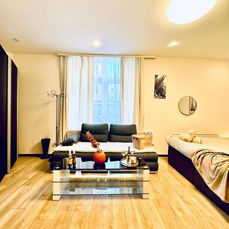 Central King Studio - 10 Mins Walk From Downtown 维也纳 外观 照片