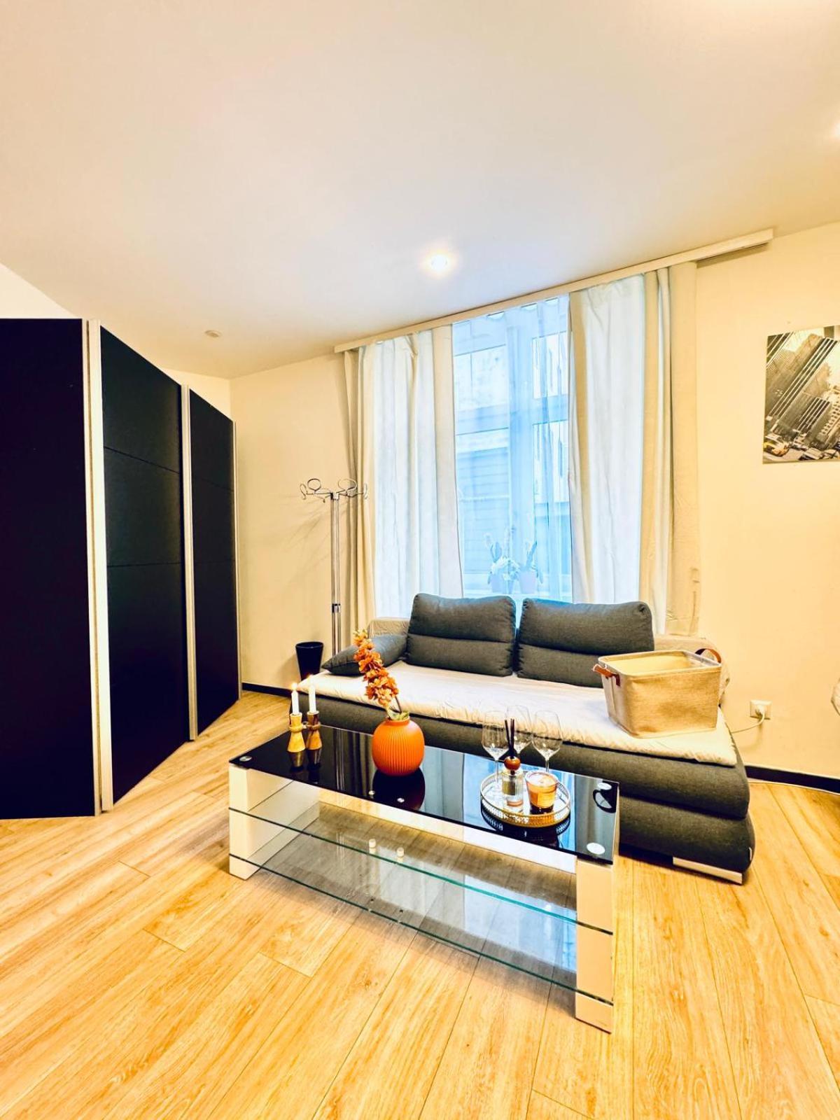 Central King Studio - 10 Mins Walk From Downtown 维也纳 外观 照片
