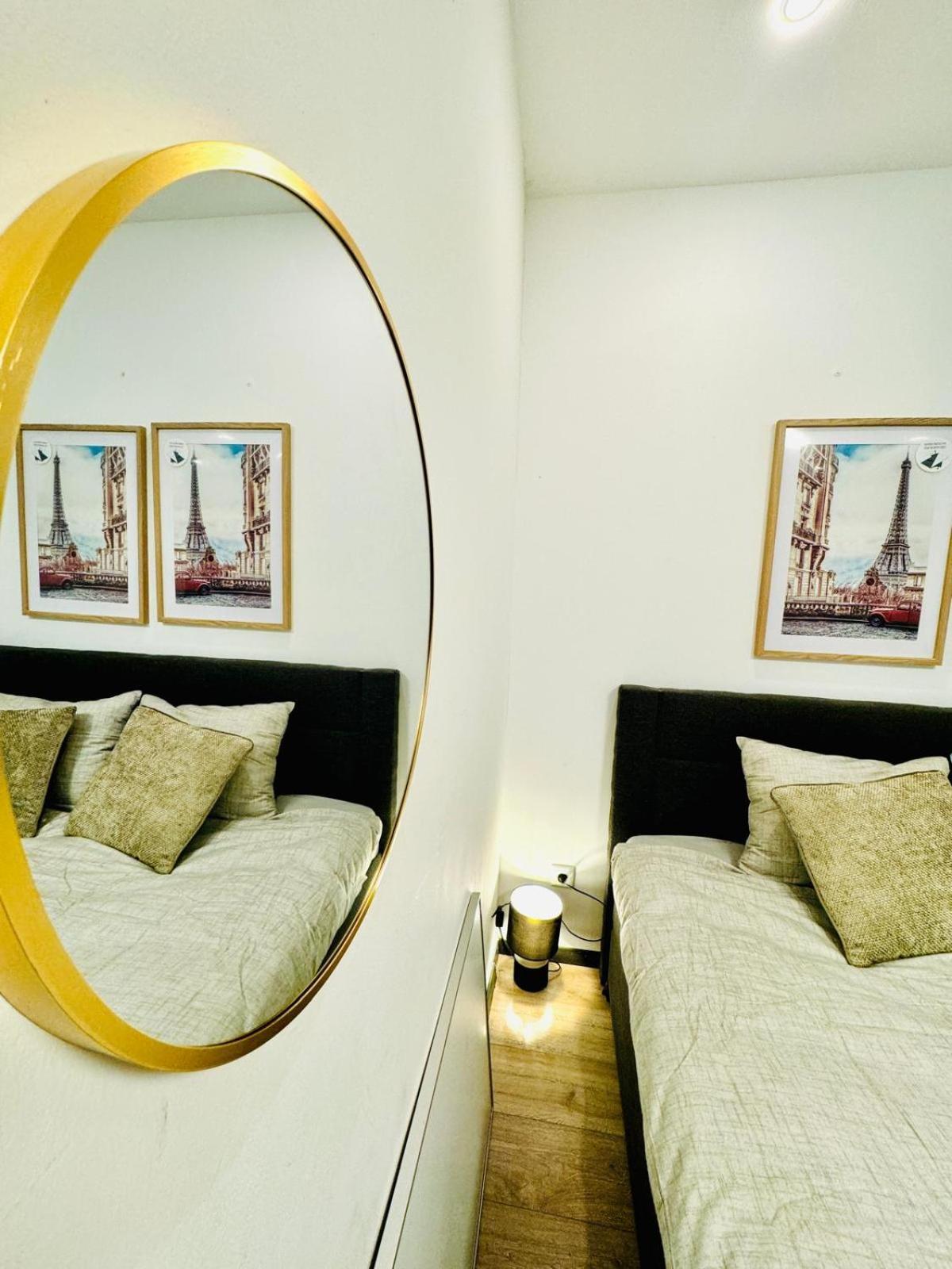 Central King Studio - 10 Mins Walk From Downtown 维也纳 外观 照片