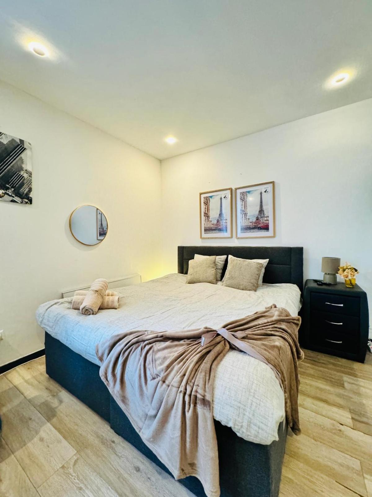 Central King Studio - 10 Mins Walk From Downtown 维也纳 外观 照片