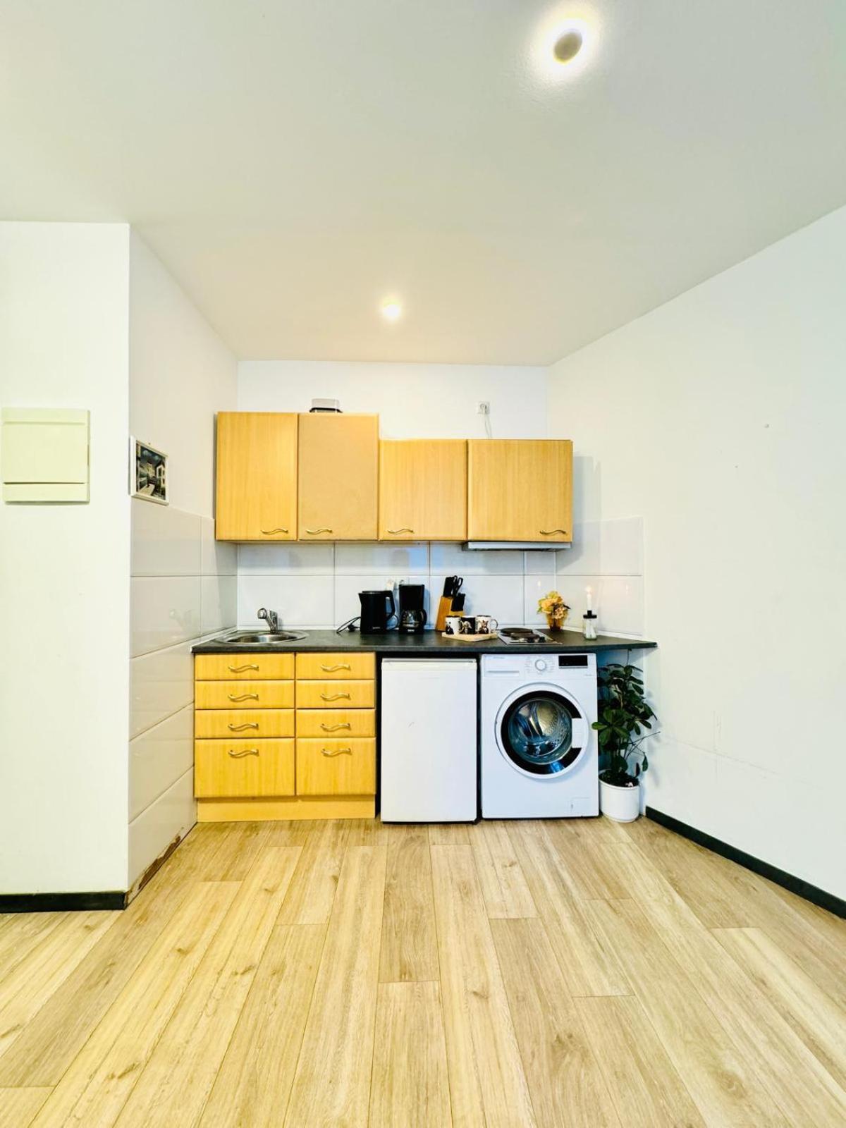Central King Studio - 10 Mins Walk From Downtown 维也纳 外观 照片